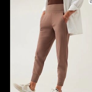 Athleta Venice Jogger Rustic Beige S/597888